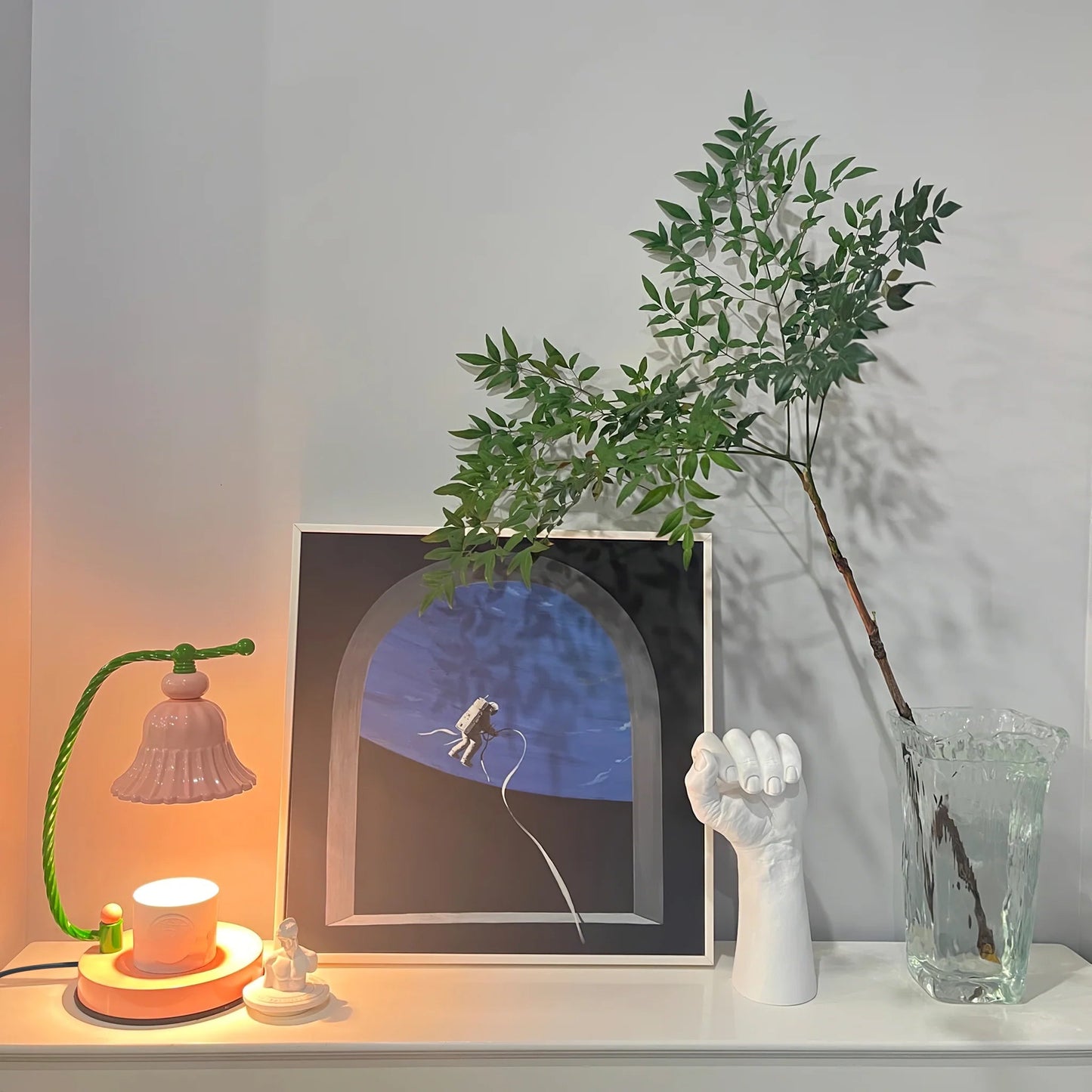 PetalLuxe – Elegant Table Lamp with Pink Flower Design