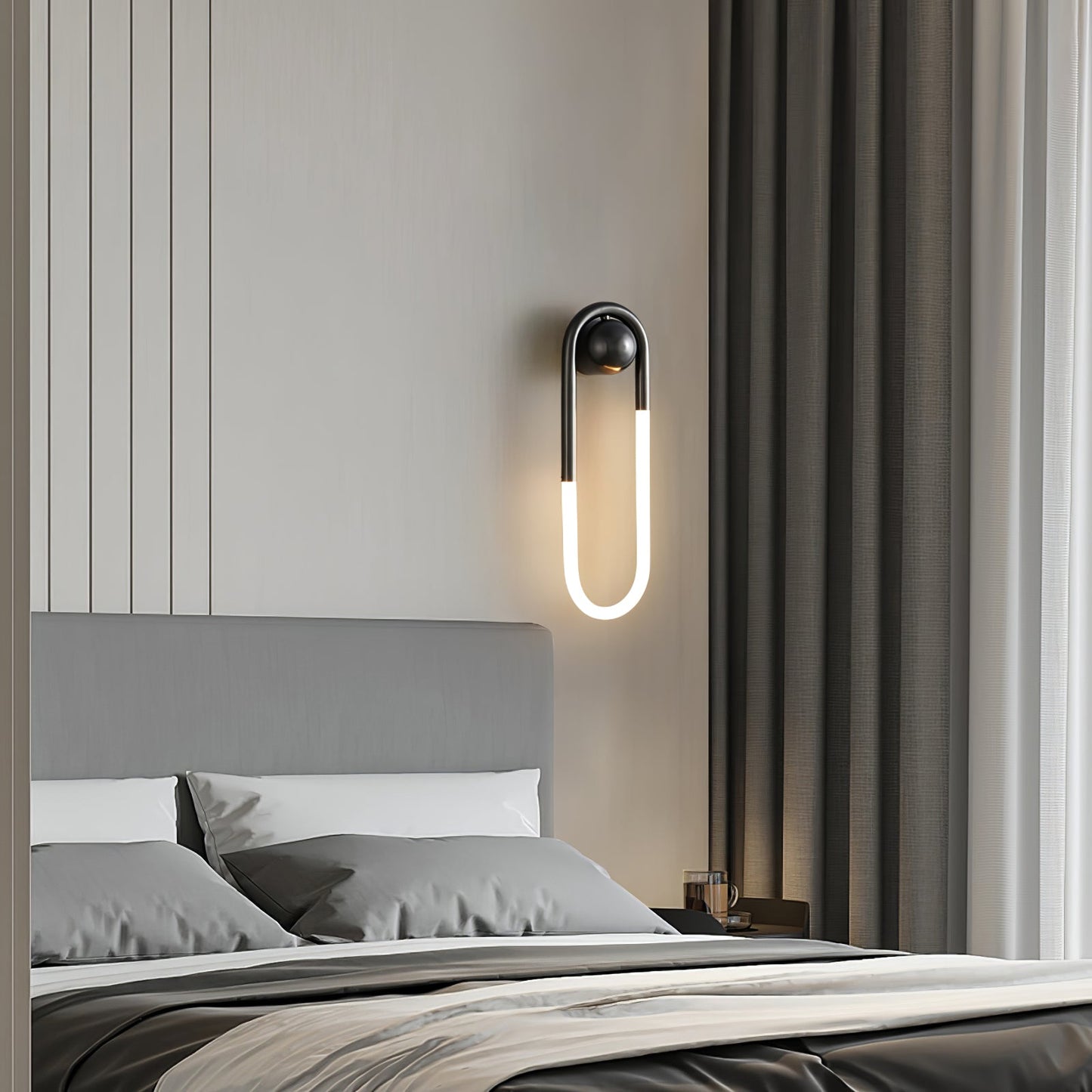 OvalGlow - Minimalistische Wandleuchte in Schwarz und Gold