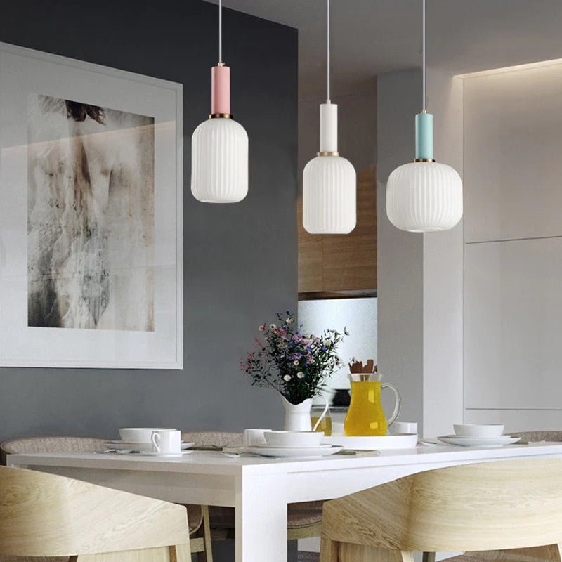 PrismaGlow - Stylish Glass Pendant Lamp for a Luxurious Look