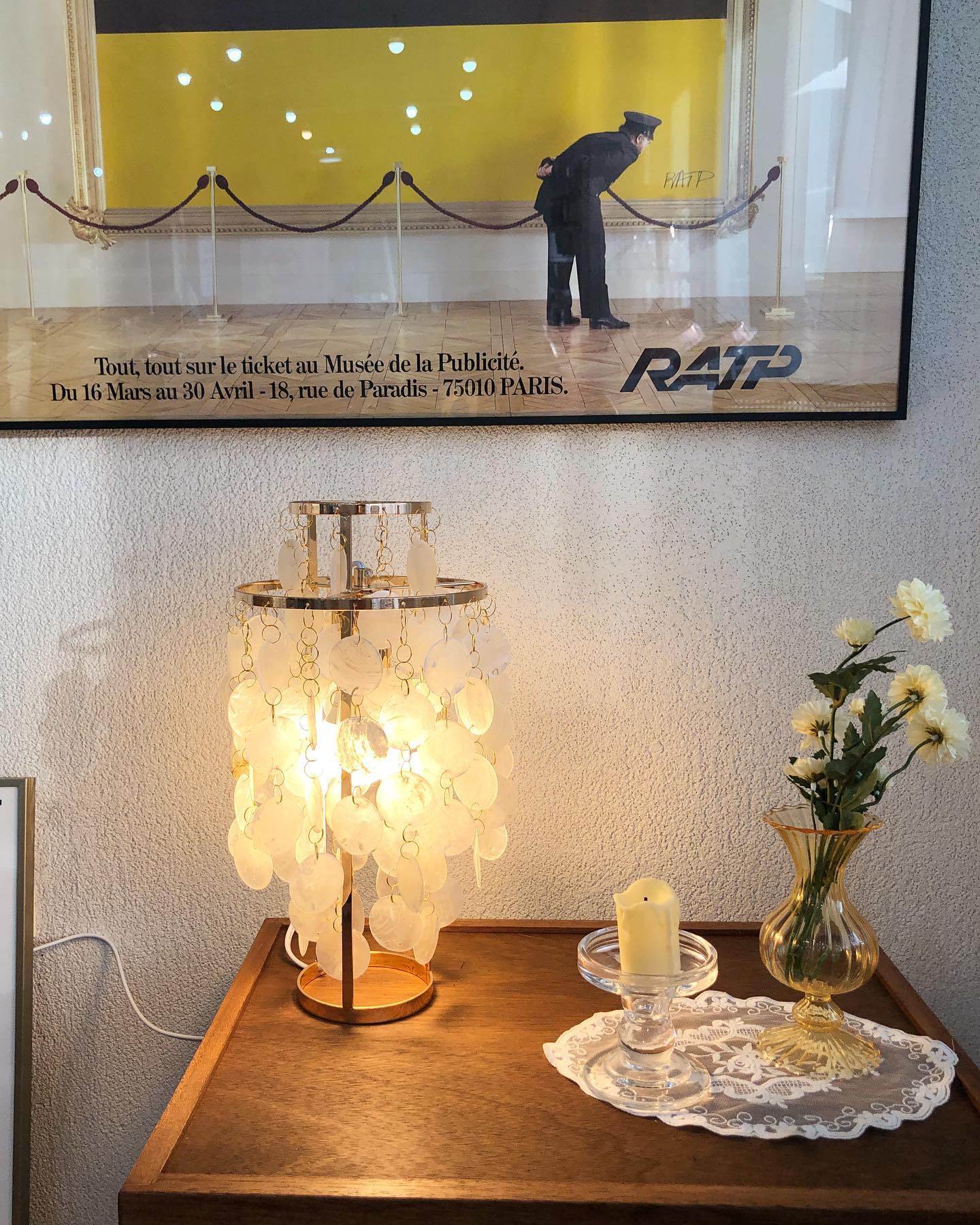 SeashellLuxe - Table Lamp with Elegant Shell Design and Cosy Lighting