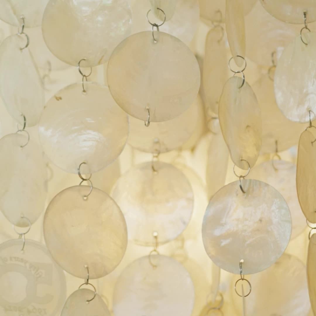 SeashellLuxe - Table Lamp with Elegant Shell Design and Cosy Lighting