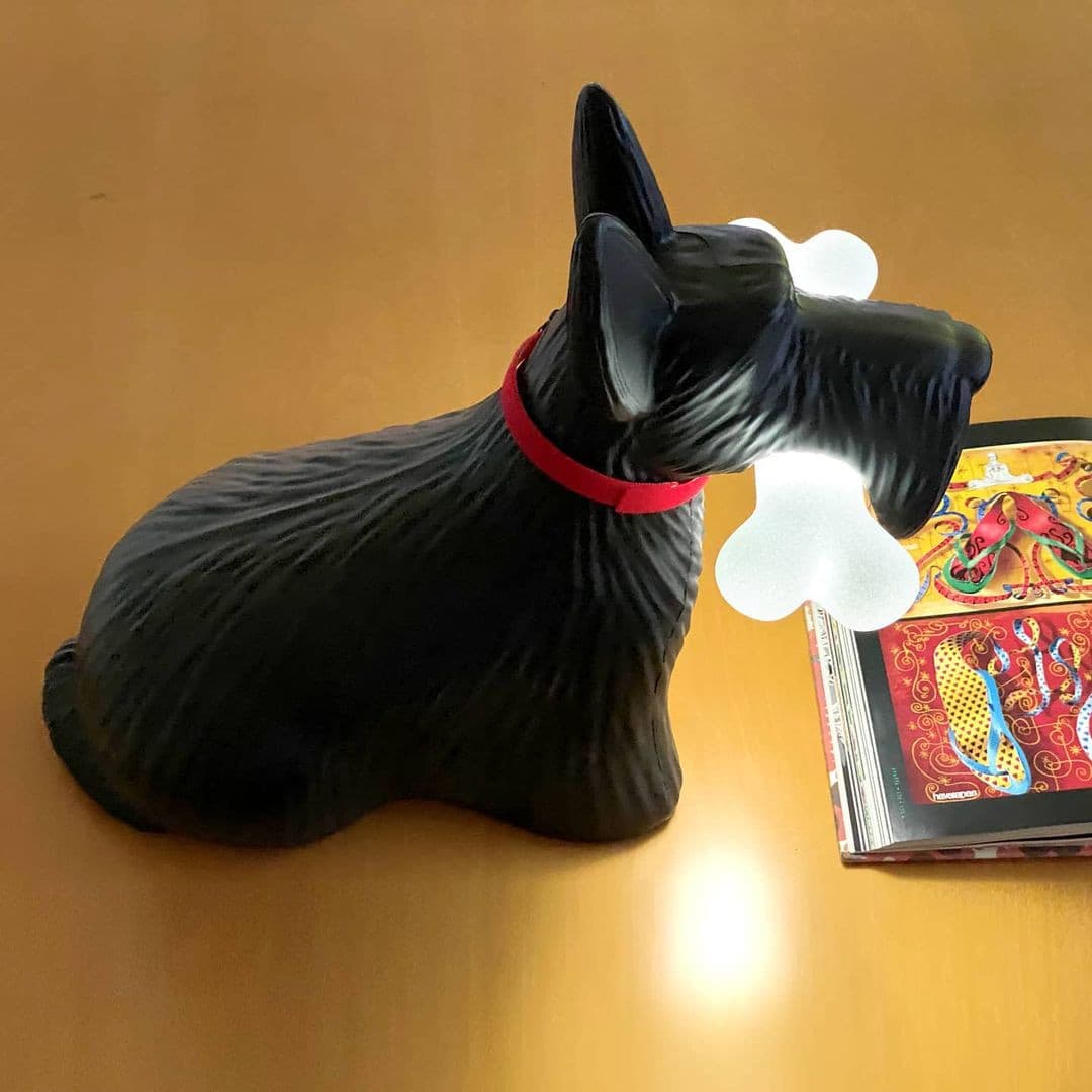 FidoGlow - Bedårende Scottie Hund Bordlampe