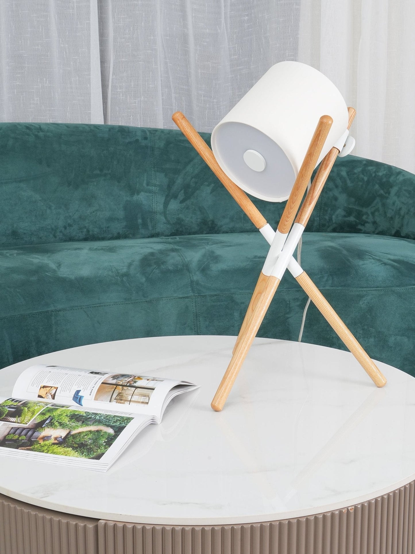 AdjustableLight - Minimalistisk bordlampe med roterbar funktion