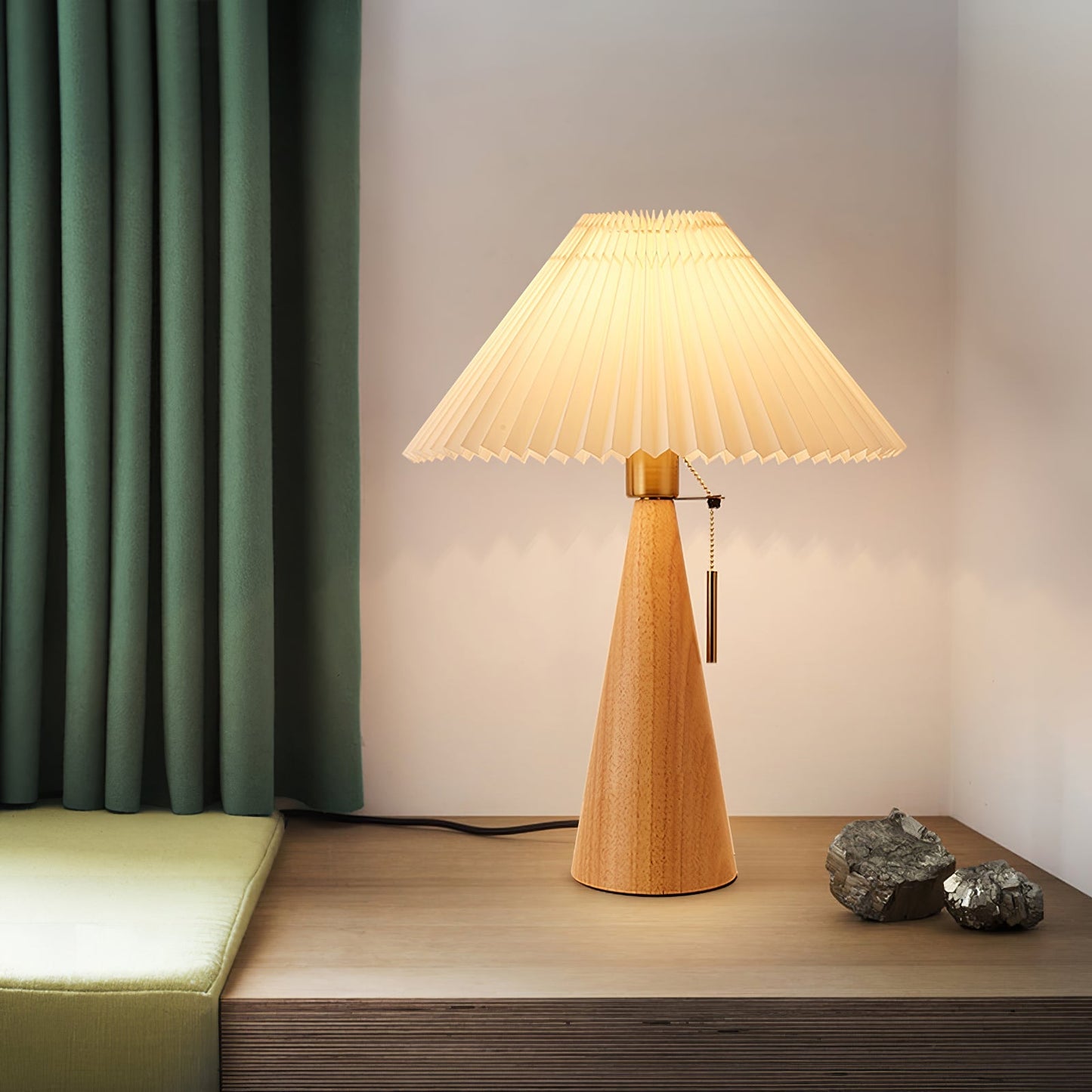 TimberLight - Moderne træ- og metallampe til bord