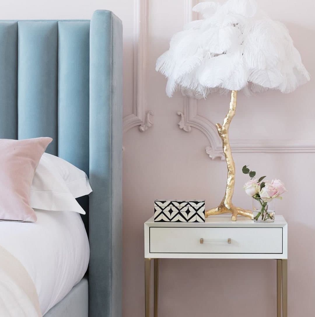 PlumeAura - Table Lamp with Golden Ostrich Feathers