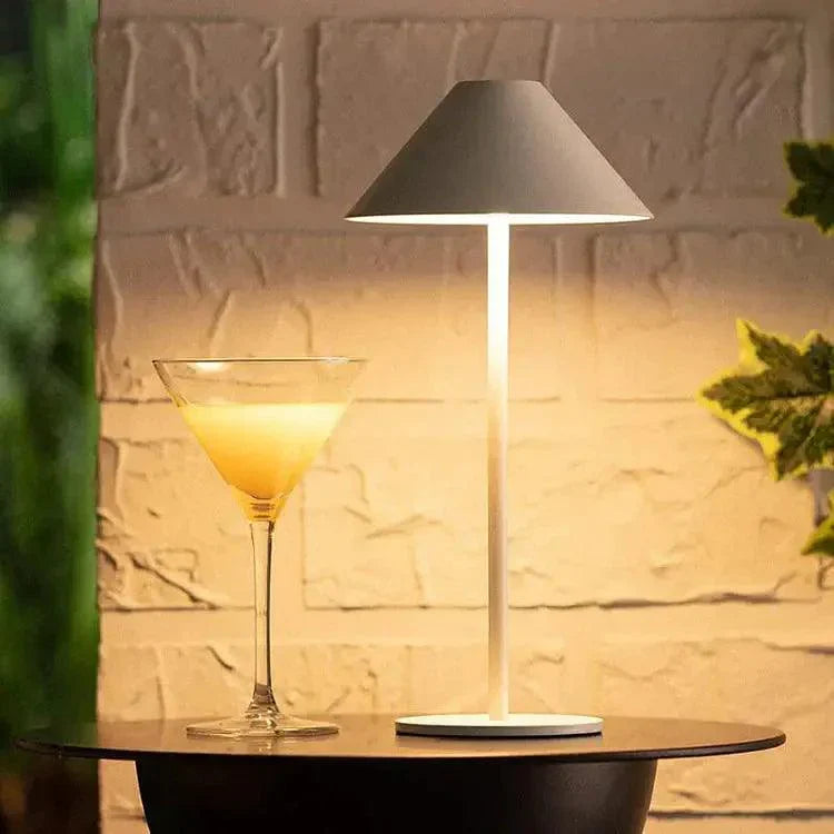 GlowSphere - Trådløs Vandtæt Lampe