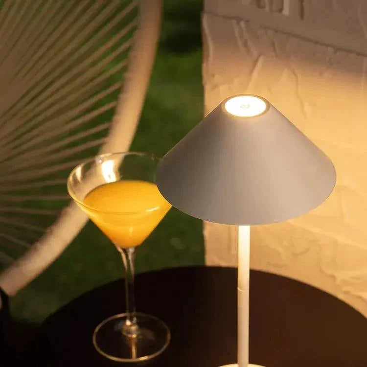 GlowSphere - Trådløs Vandtæt Lampe