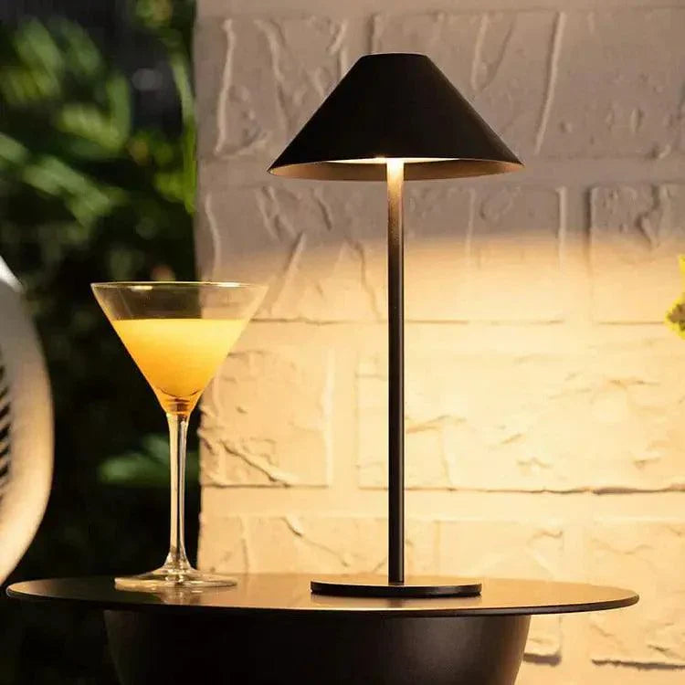 GlowSphere - Trådløs Vandtæt Lampe