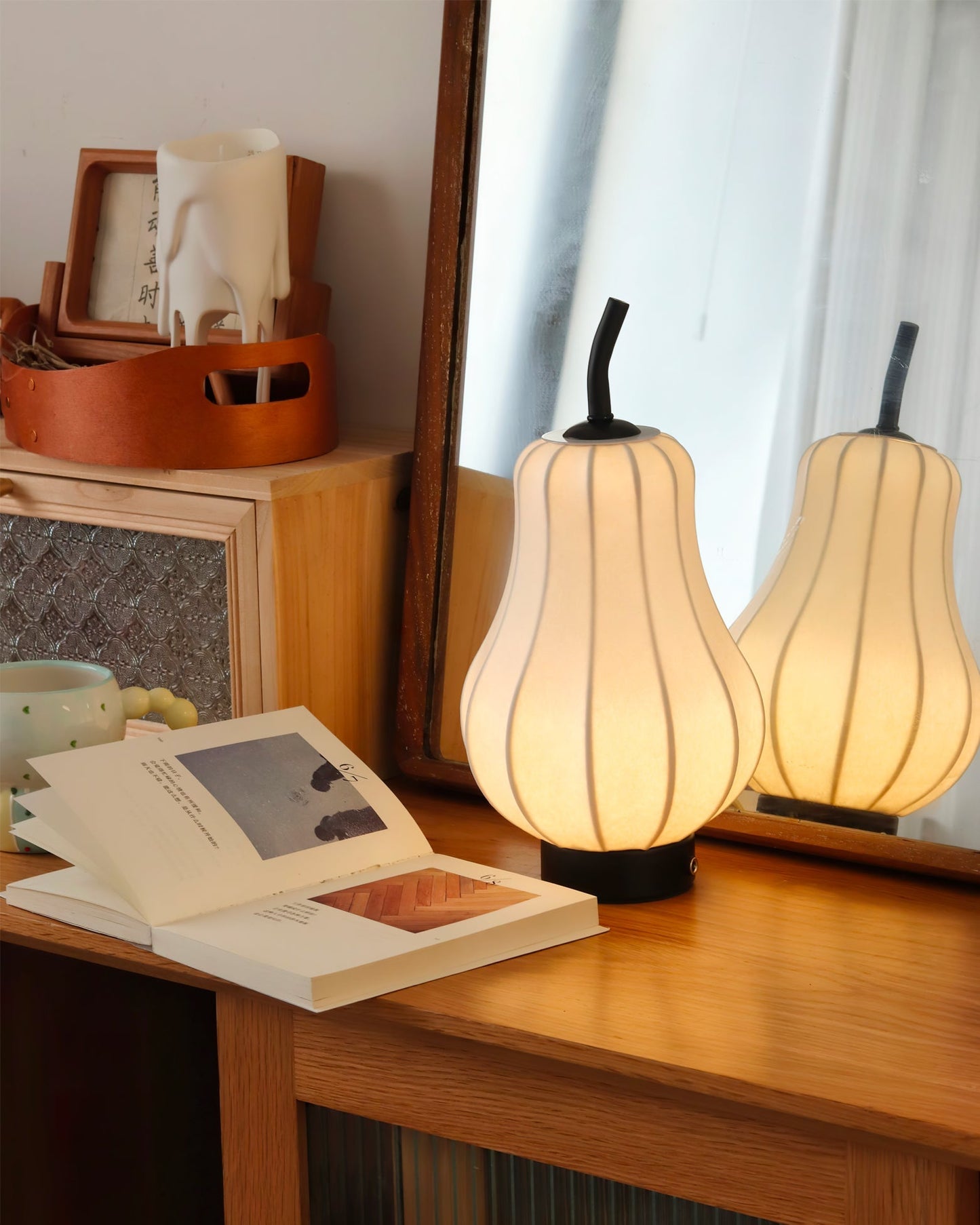 LichtPeer - Table Lamp with Rechargeable Battery and Creative Design