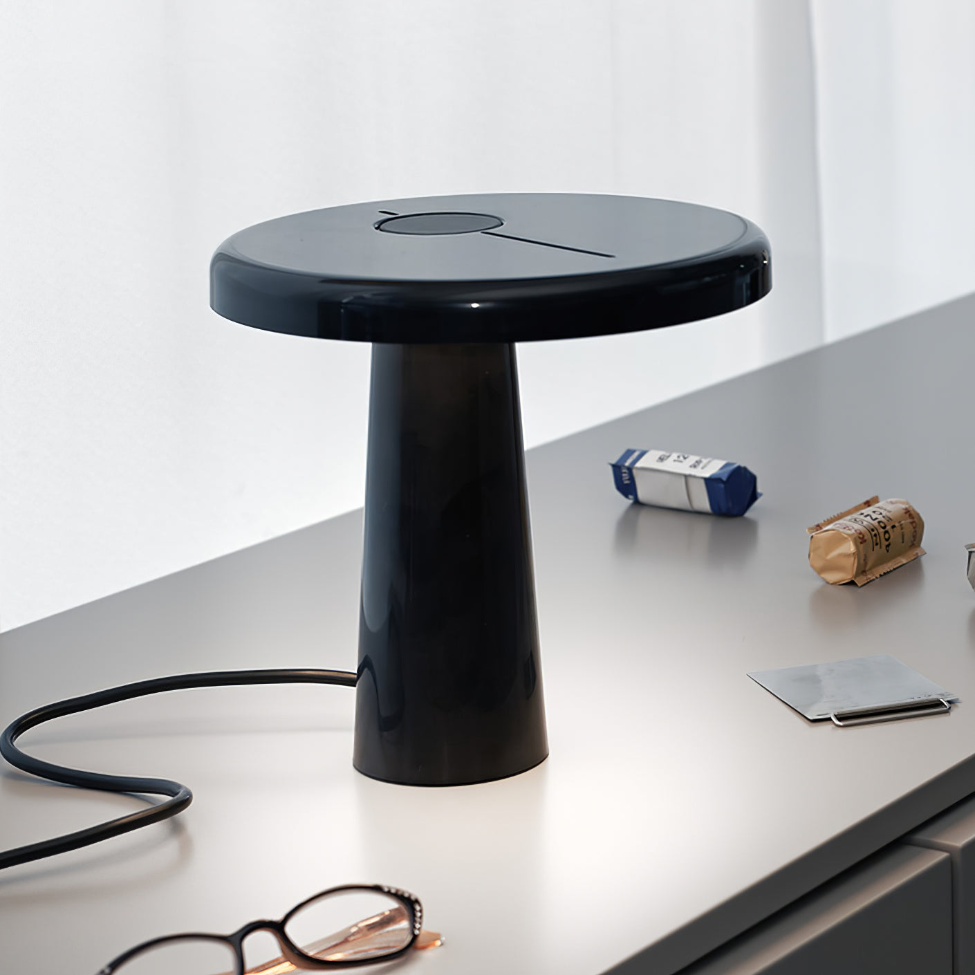 HoopLuxe - Moderne LED-bordlampe med stilfuldt rundt design