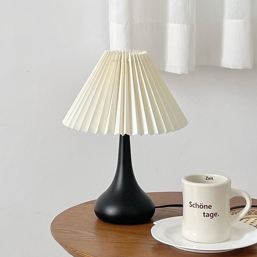 DrumGlow - Bordlampe med tidløst design og hyggeligt skær