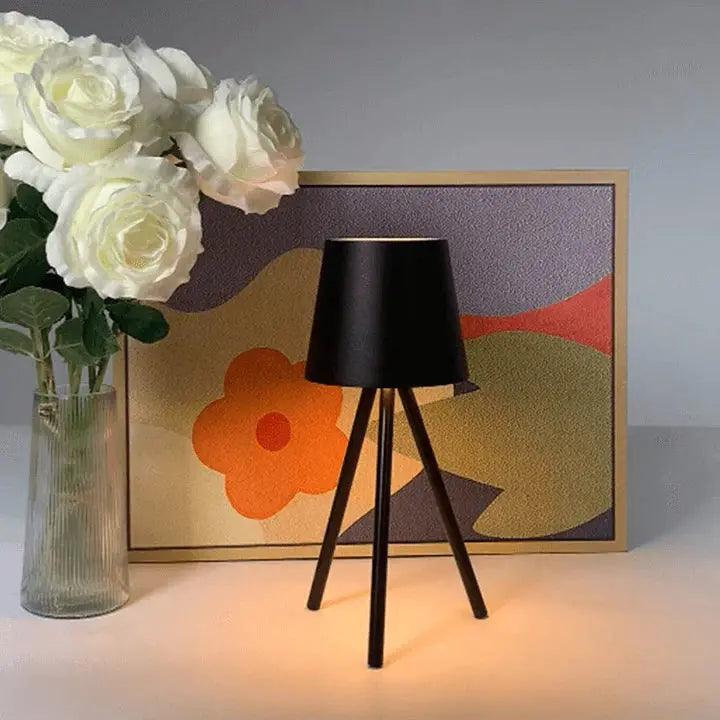 StandGlow - Lampe de table moderne sur trépied
