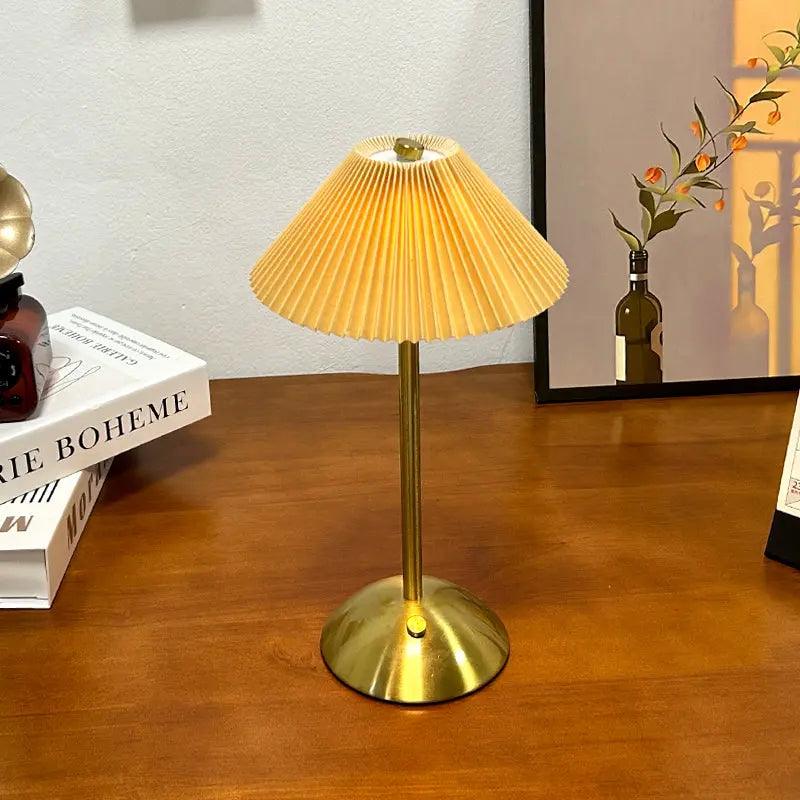 RetroLume - Lampe de table scandinave