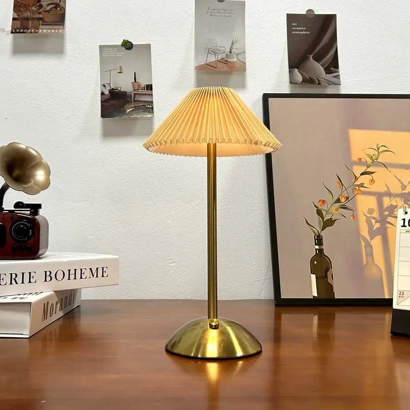RetroLume - Lampe de table scandinave