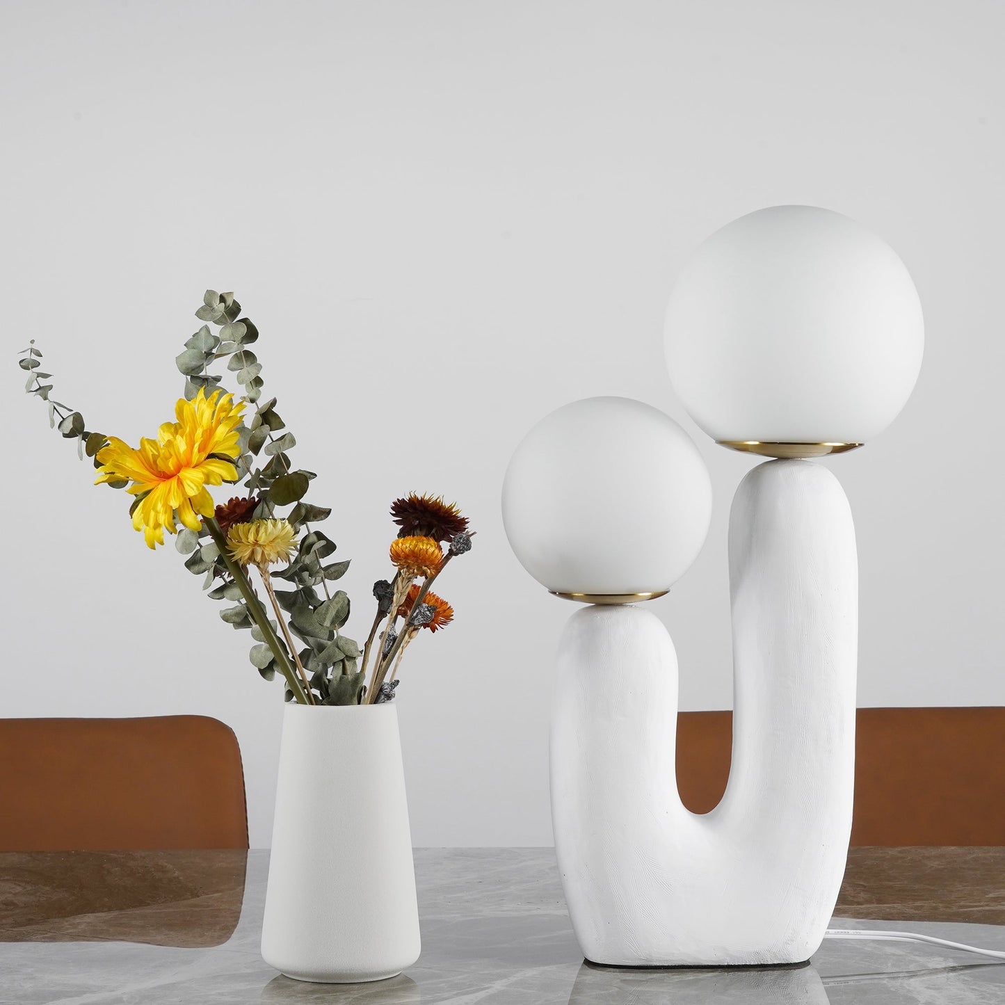 EcoLuxe - Moderne glas- og harpiksbordlampe