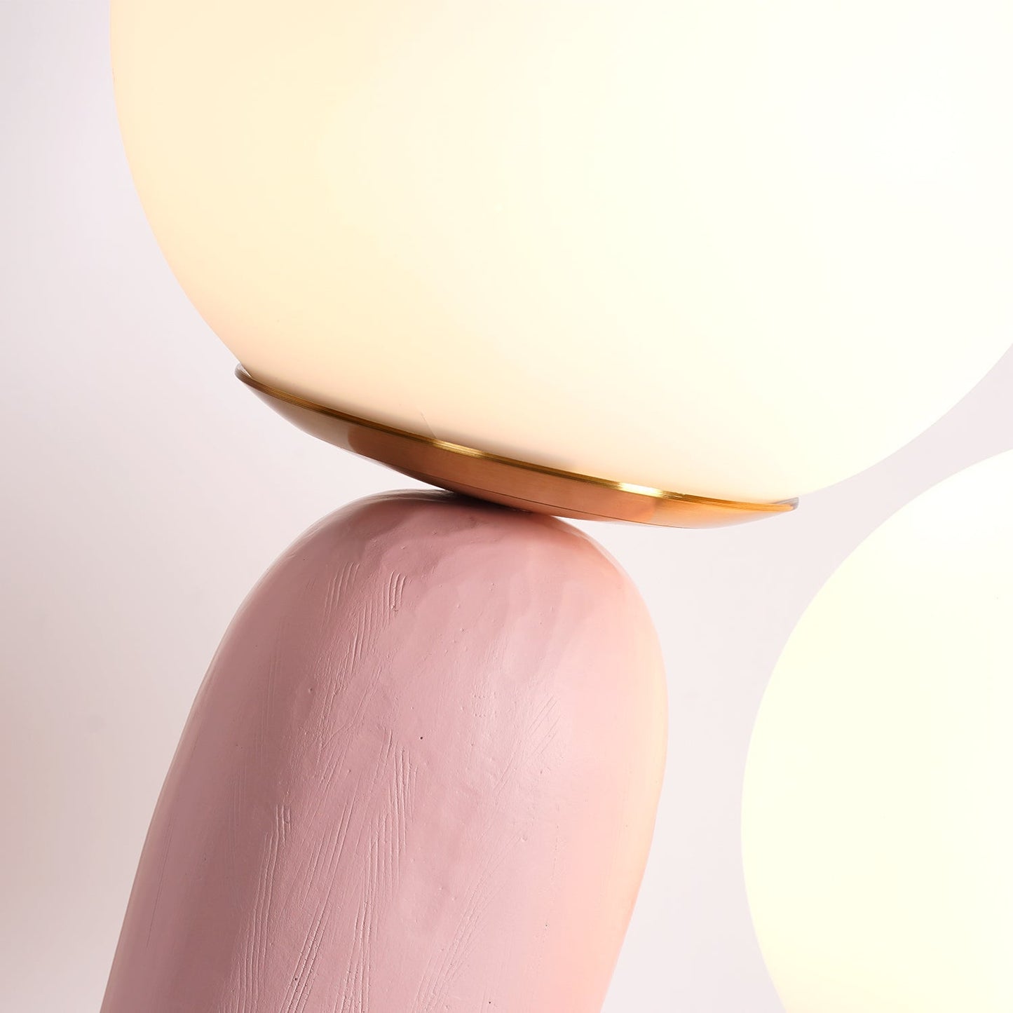 EcoLuxe - Moderne glas- og harpiksbordlampe