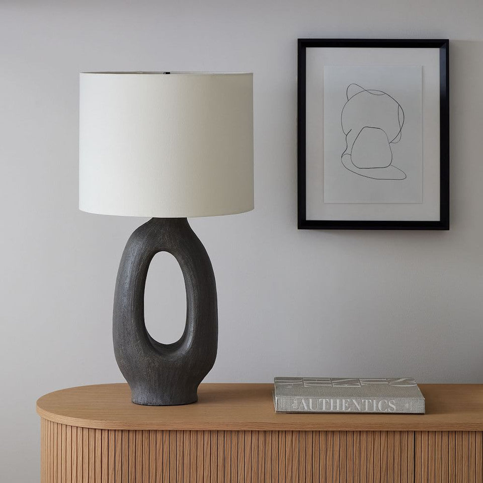 ModernGlow – Harpiks Bordlampe med Linnedskærm