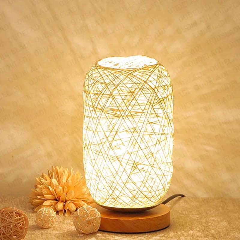 RattanLuxe - Lampe de table en bois élégante