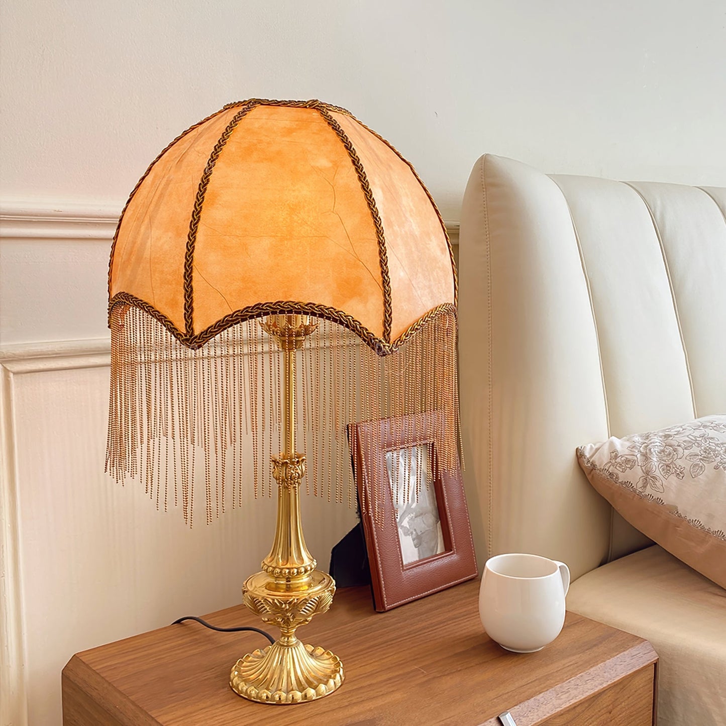 TasselLight - Table Lamp with Soft Tassels and Fine Beads