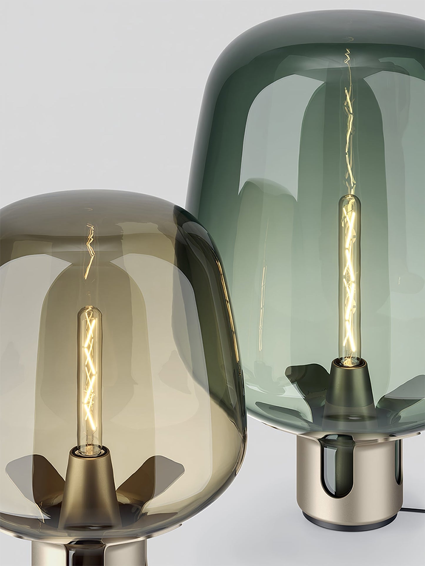 Glass Flame - Transparent bordlampe med varmt LED-lys