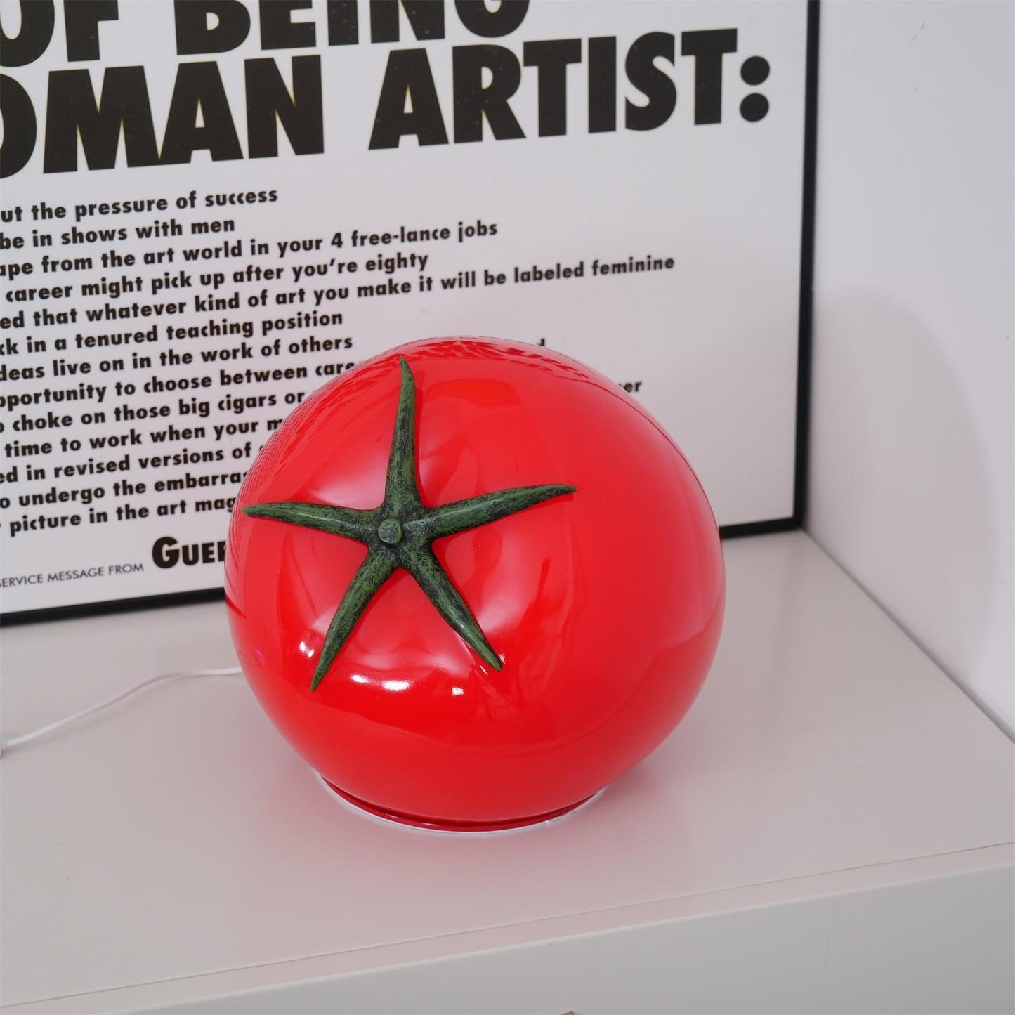TomatoLuxe - Lampe de table en résine