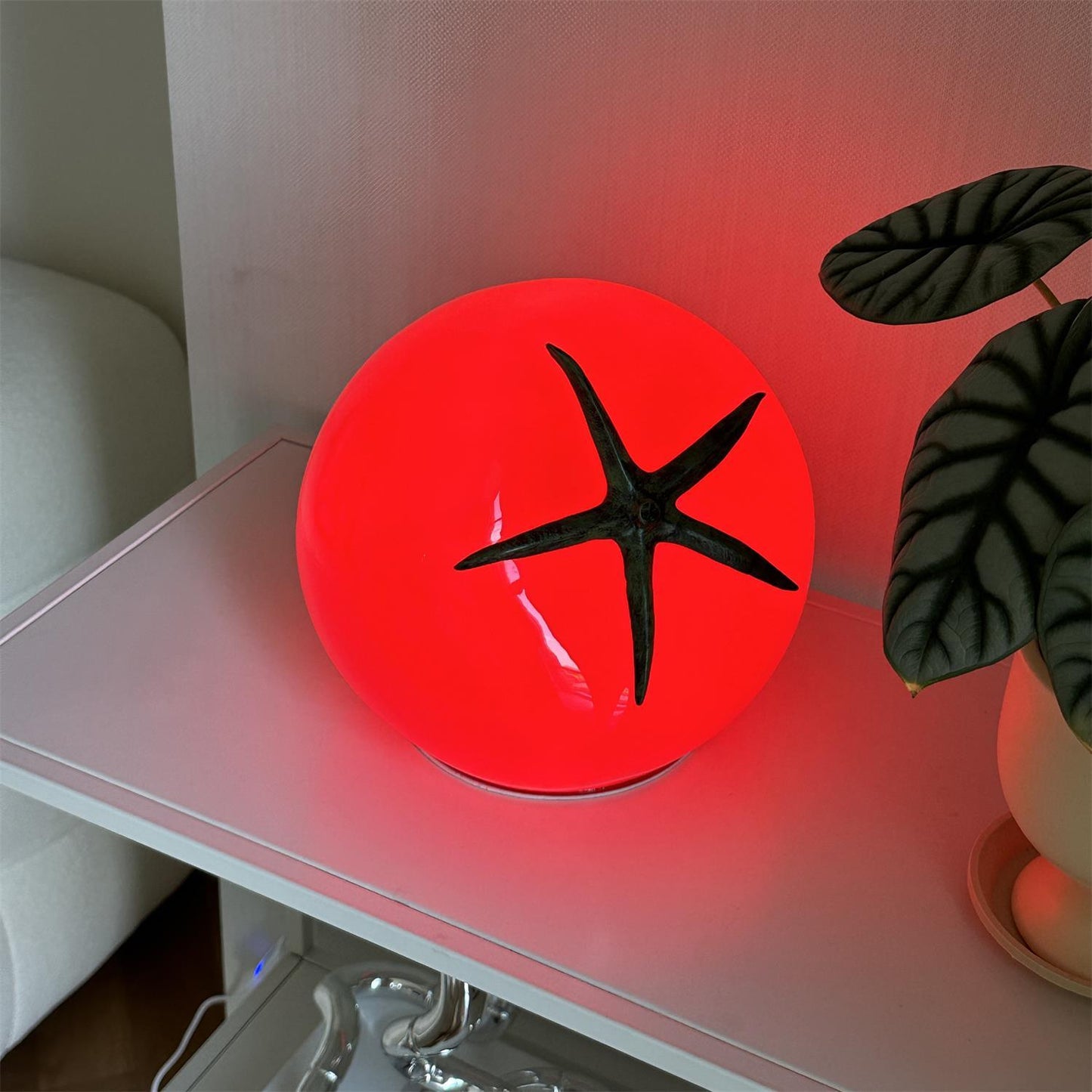 TomatoLuxe - Lampe de table en résine