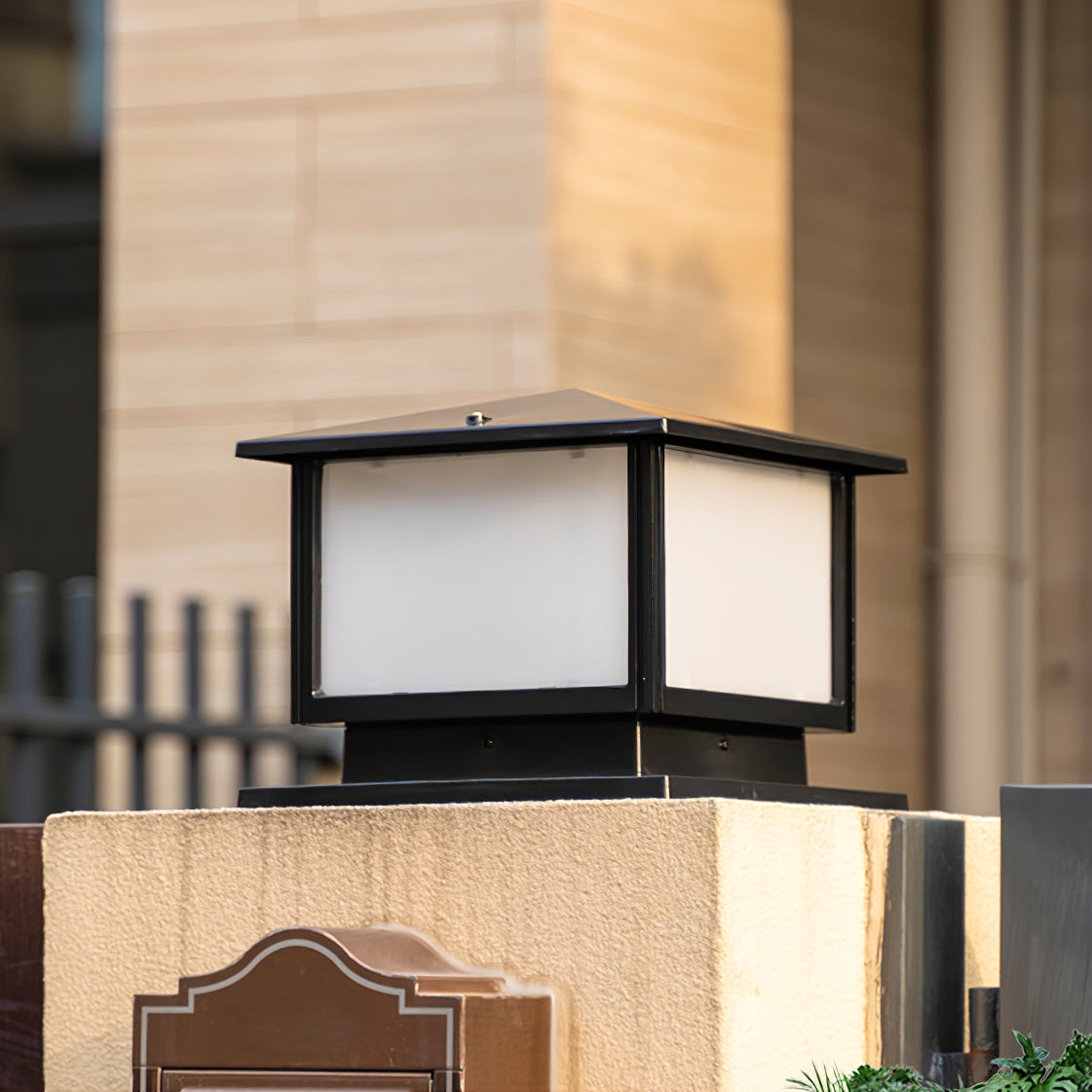 TritonGlow – Lampe de table LED moderne avec finition noire