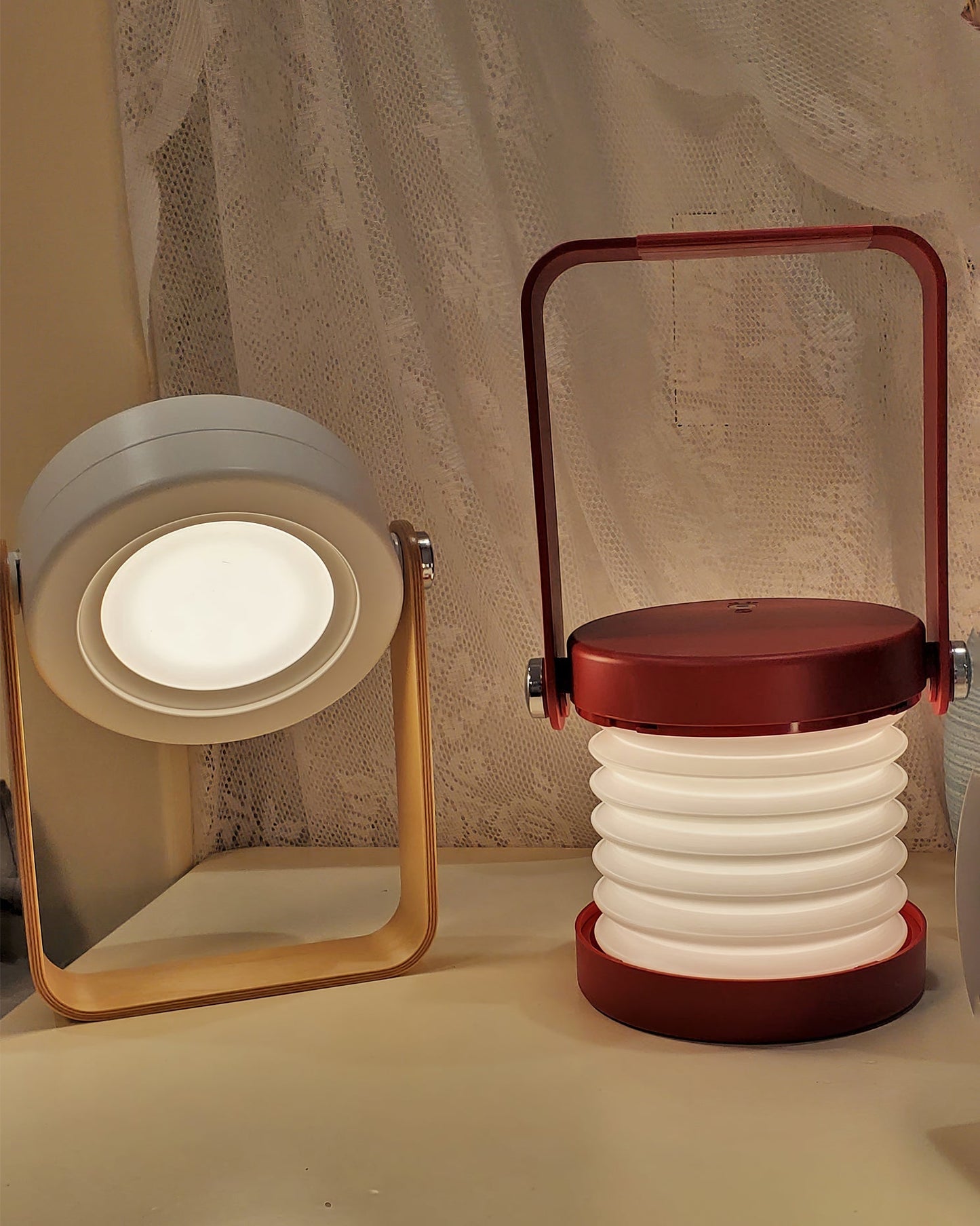 LanternLuxe - Portable Lantern Table Lamp with Cosy Glow and Elegant Design