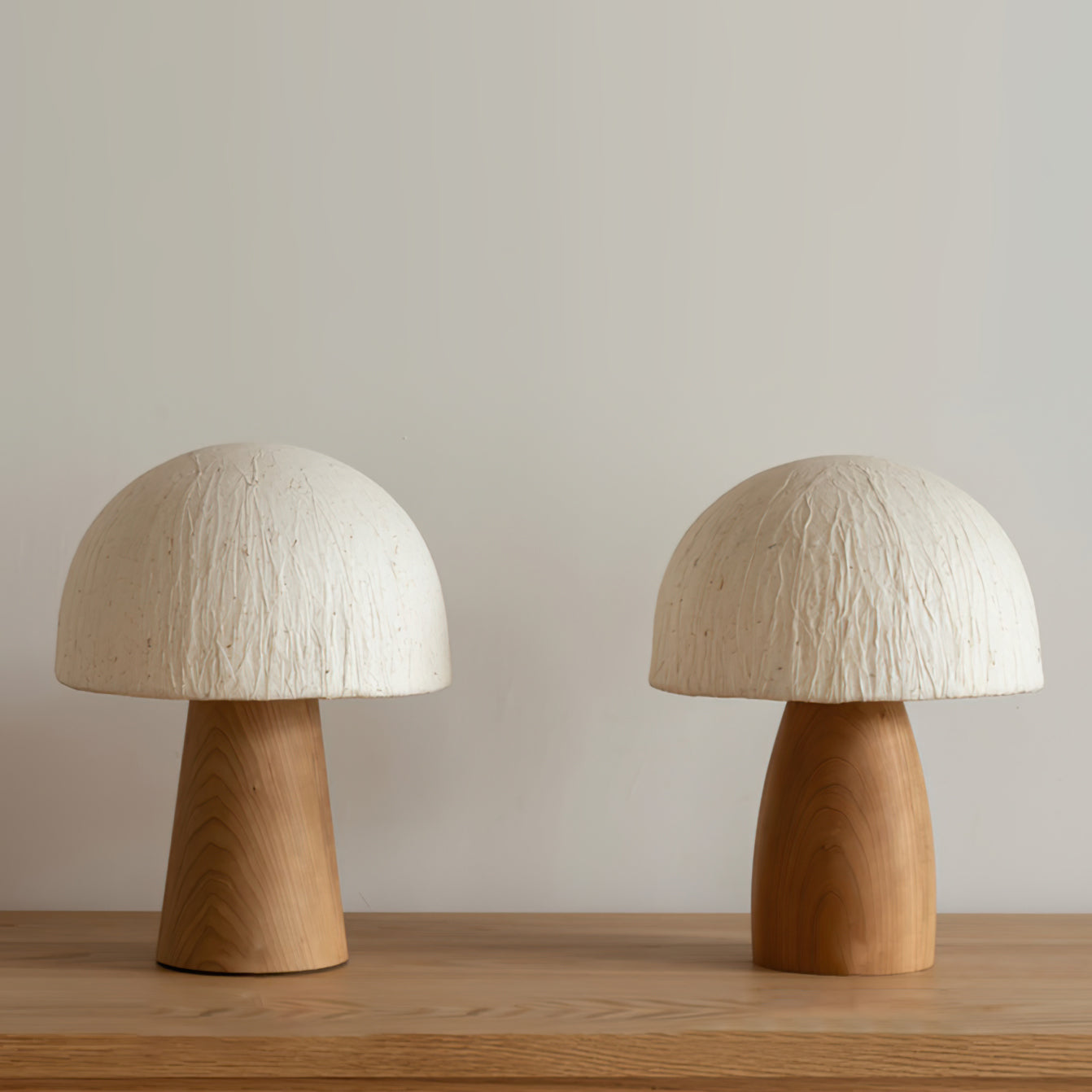 Light Mushroom - Table Lamp in Playful Mushroom Shape with Warm Light