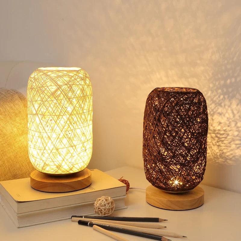 RattanLuxe - Lampe de table en bois élégante