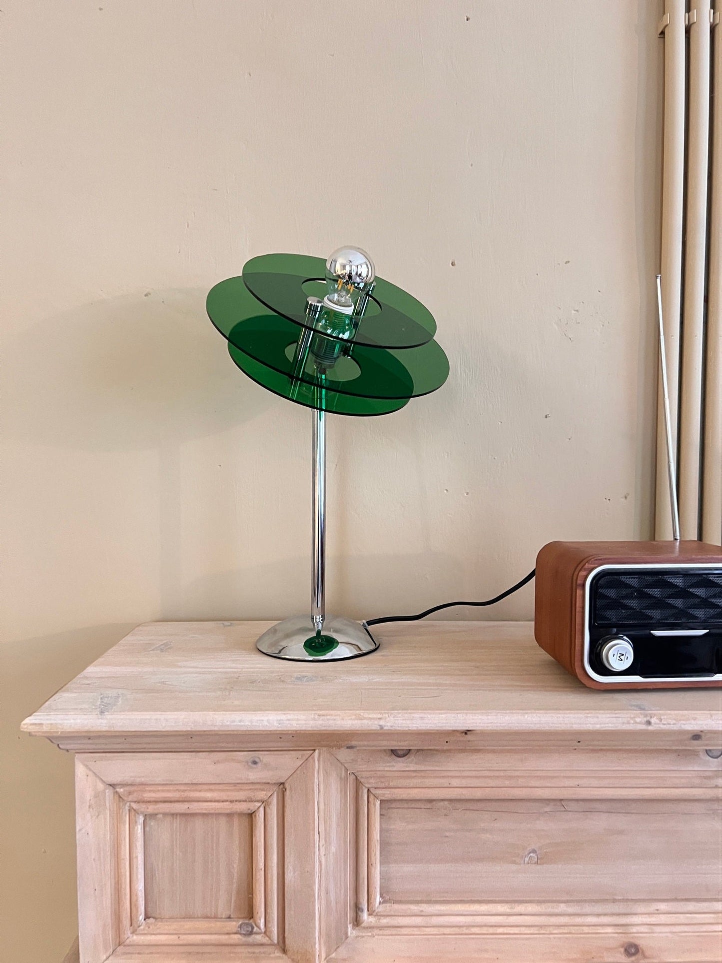 MirroredStyle - Geometrisk UFO Bordlampe