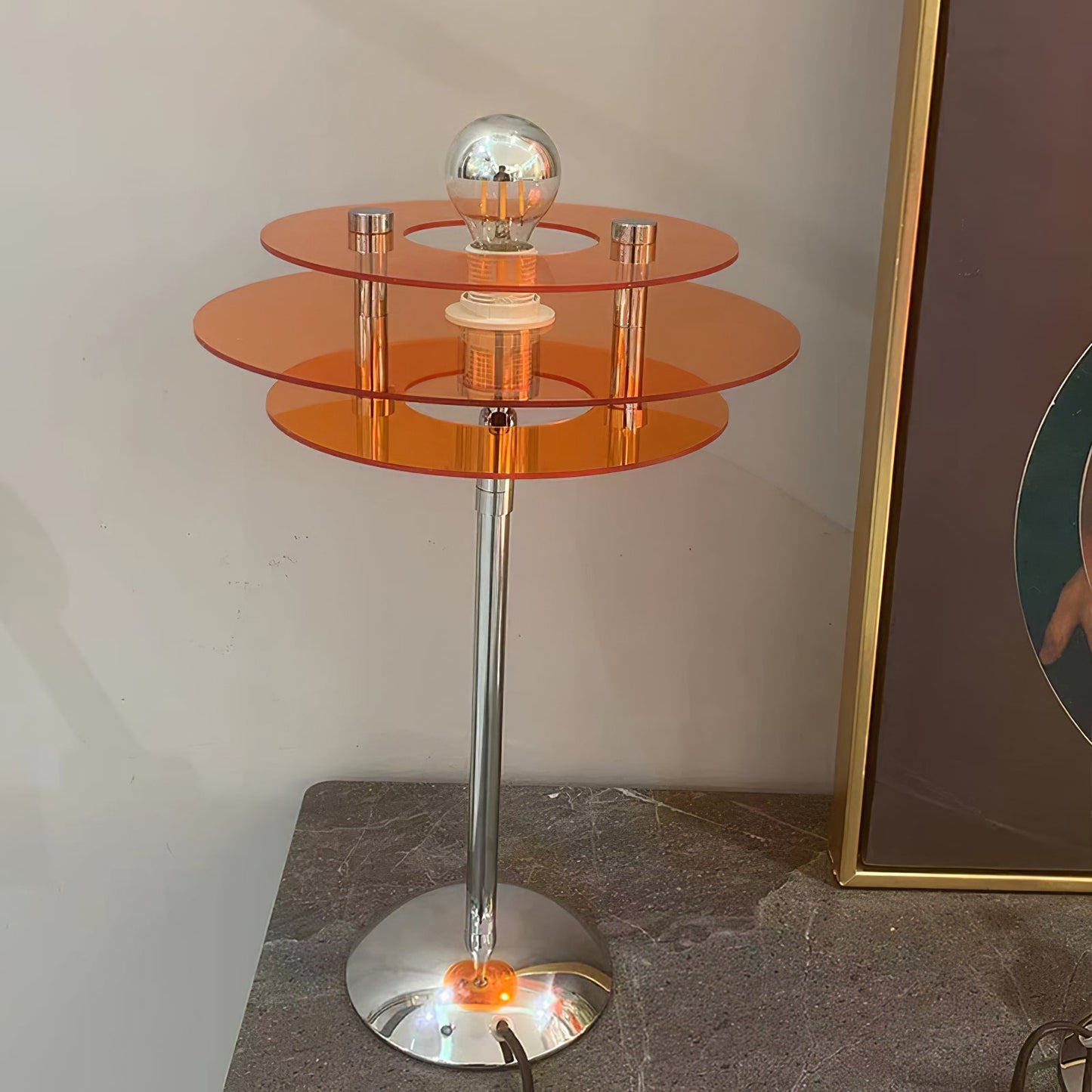 MirroredStyle - Geometrisk UFO Bordlampe