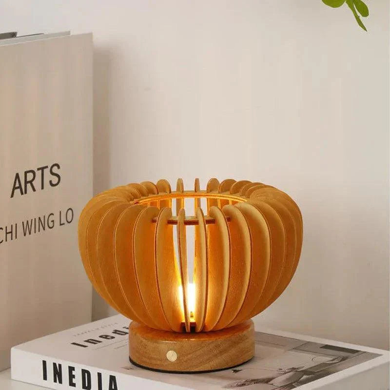 FoldWood - Fleksibel Træbordlampe