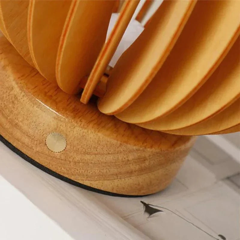 FoldWood - Fleksibel Træbordlampe