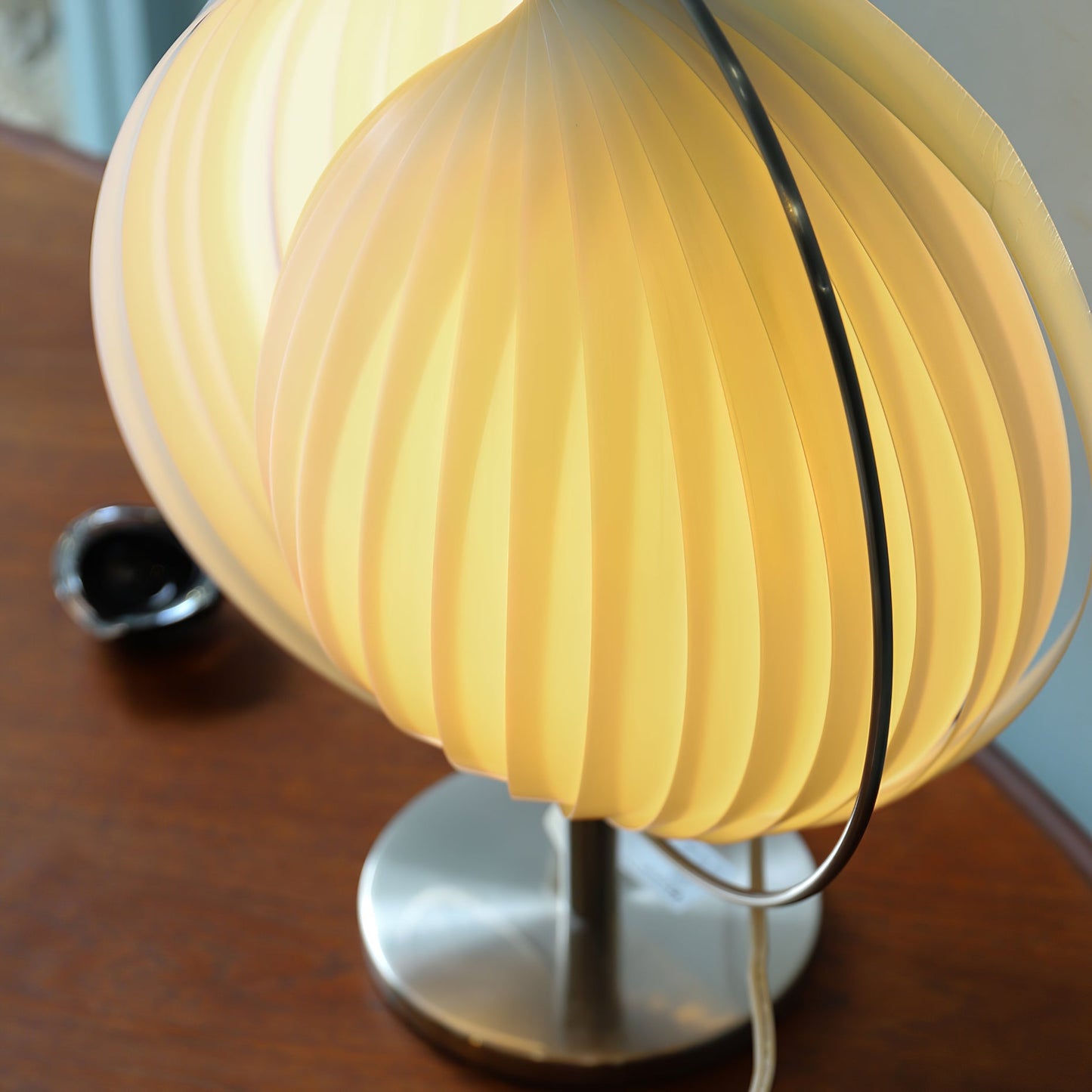LunaGlow - Rotatable Table Lamp in Chrome