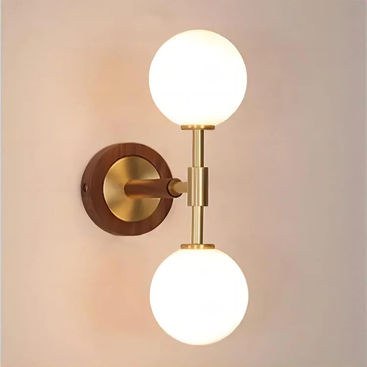 ModernBrass - Væglampe med messing og slankt design