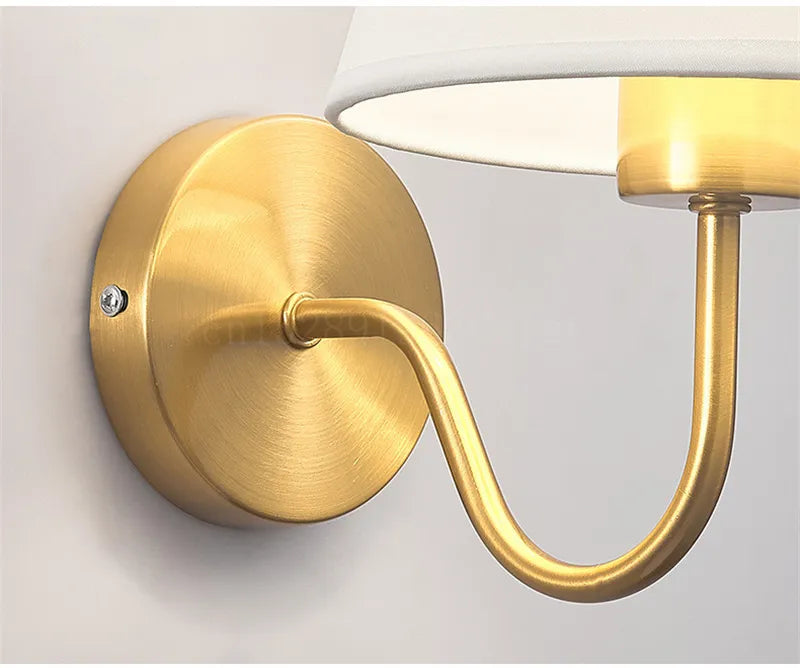 RusticGlow - Lampe murale en tissu de style américain