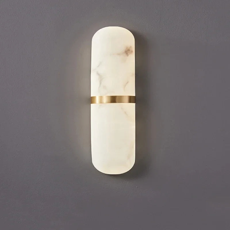 LuxeStone - Skandinavisk Væglampe med Marmorfinish