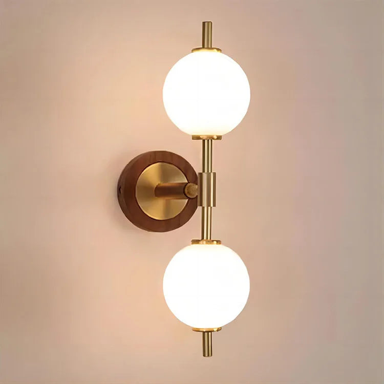 ModernBrass - Væglampe med messing og slankt design