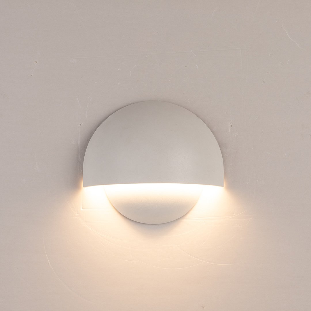 WarmGlow – Udendørs Væglampe med LED-belysning