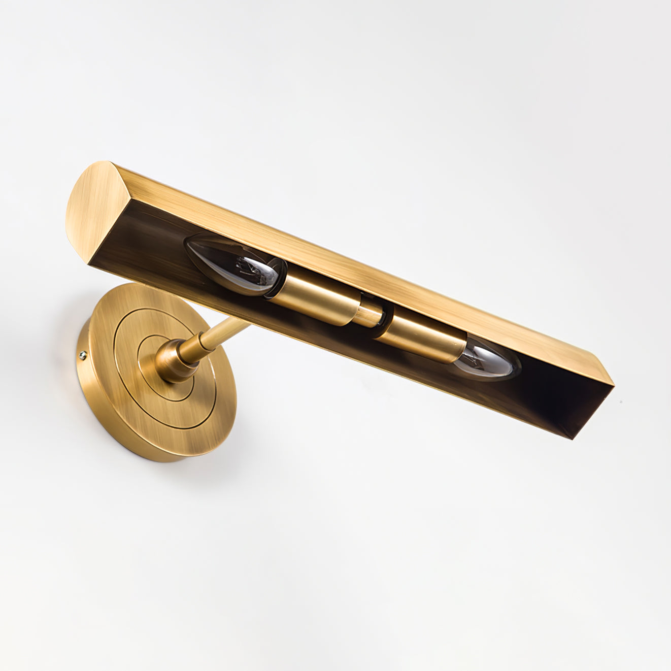 ShineLite - Luksus Guld Væglampe til Tidløst Design