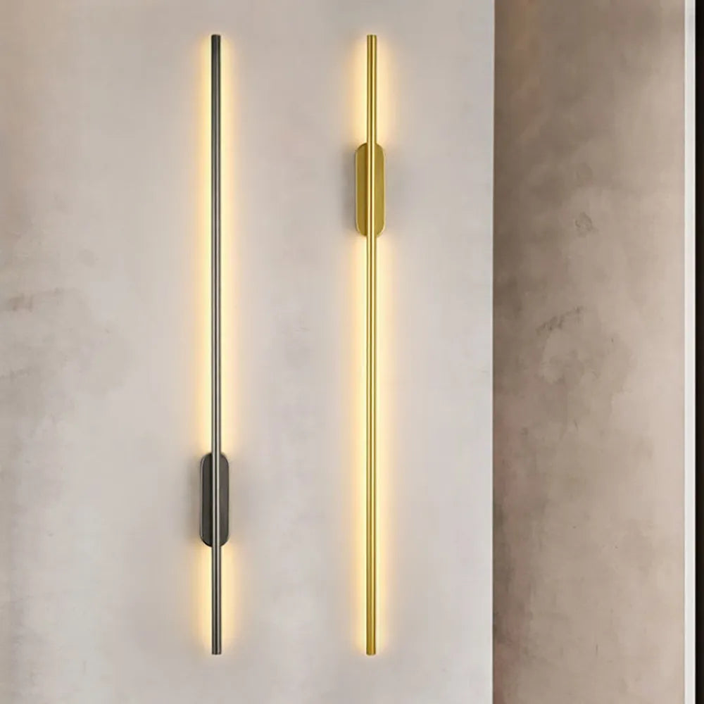 SofaGlow - Moderne væglampe i sort og guld