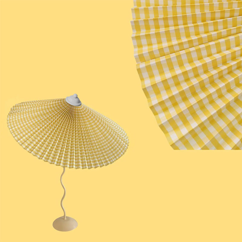 PlooiLicht - Elegant Table Lamp with Playfully Pleated Shade