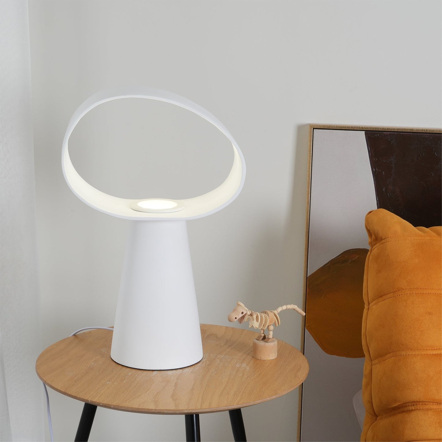 LuxeEclipse - Table Lamp with Sleek Design and Atmospheric Lighting