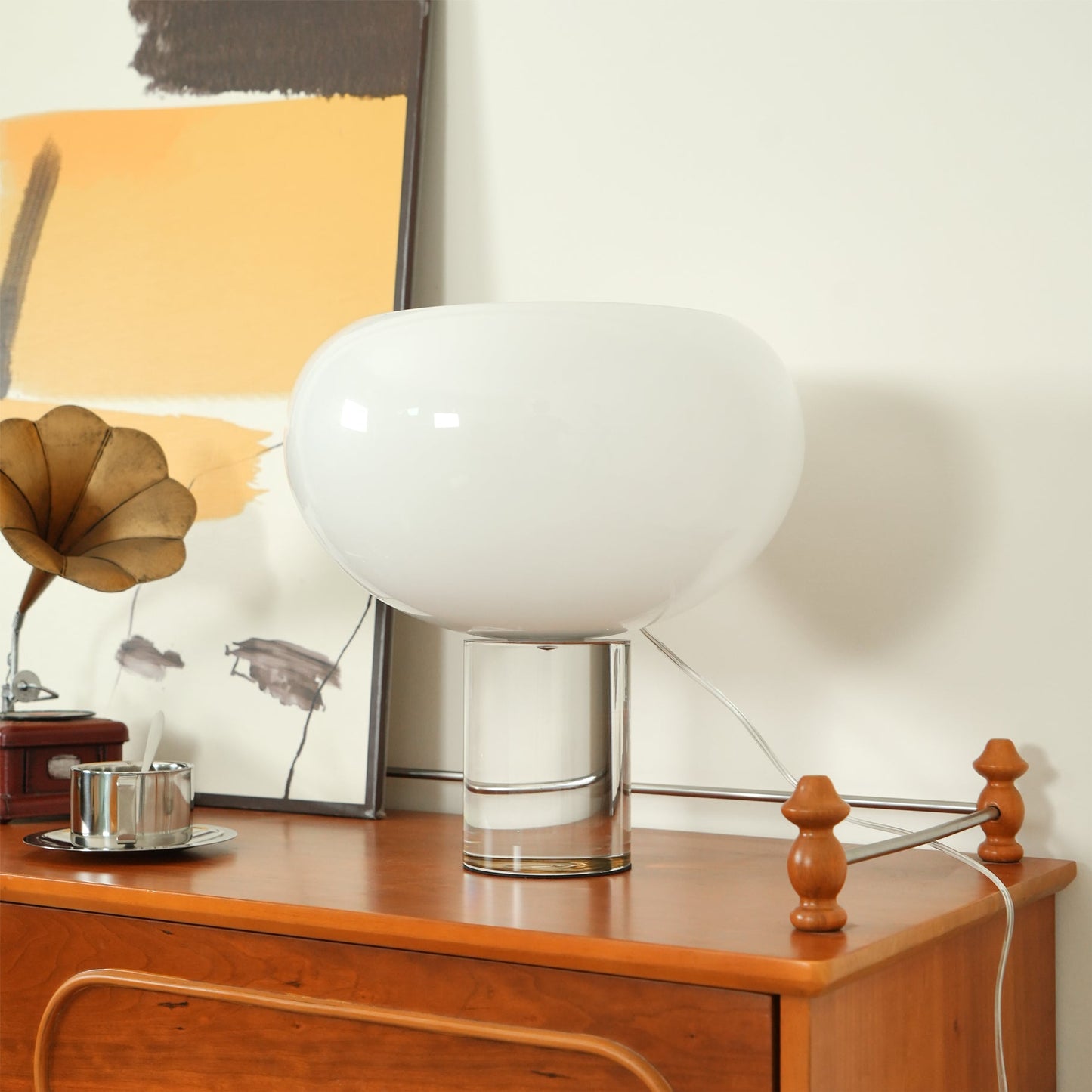 GlowBuds - Moderne bordlampe med rundt glasdesign