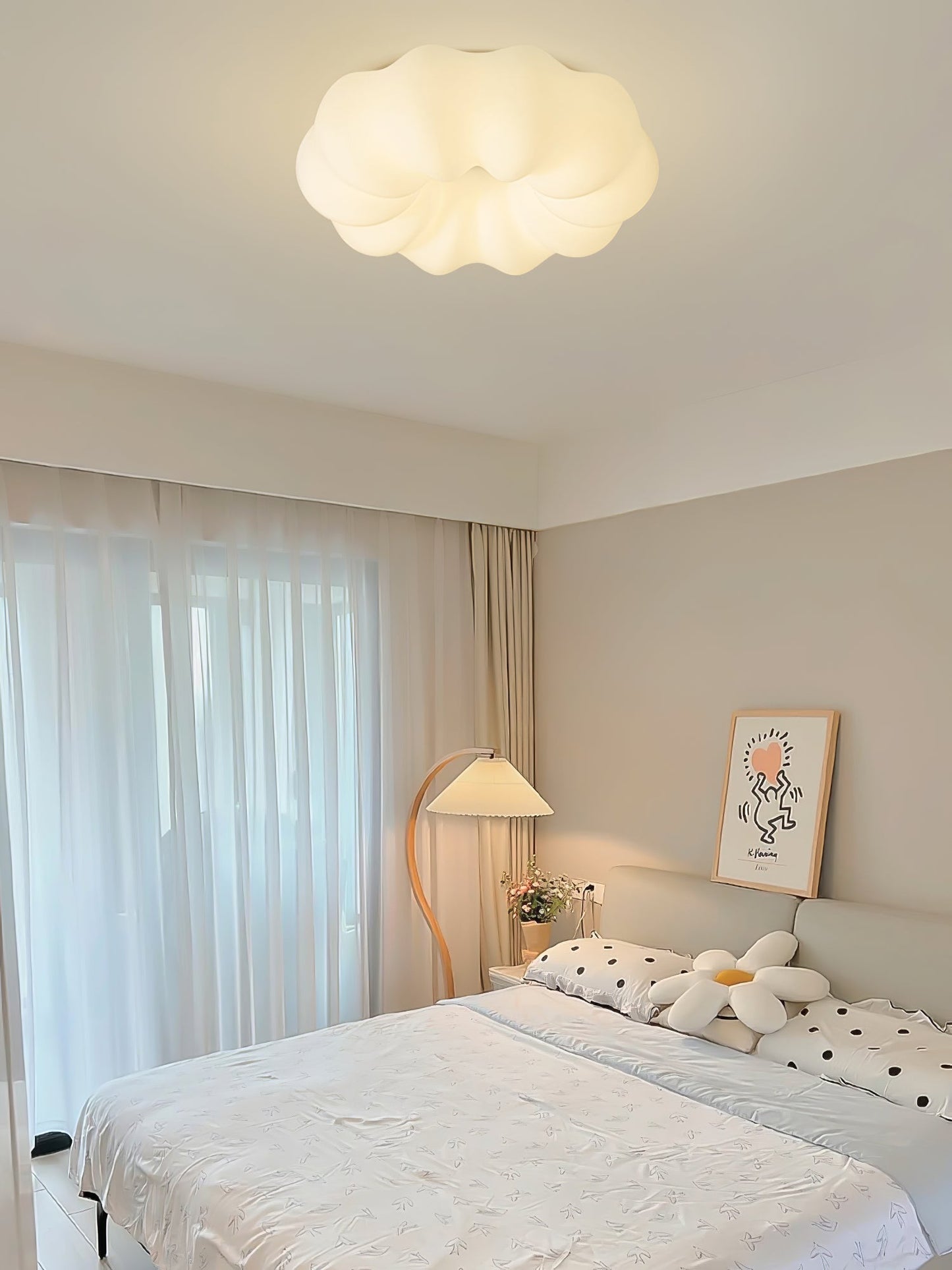 LuxeKumo - Ceiling Light with Subtle Japanese Design and Warm Light Distribution