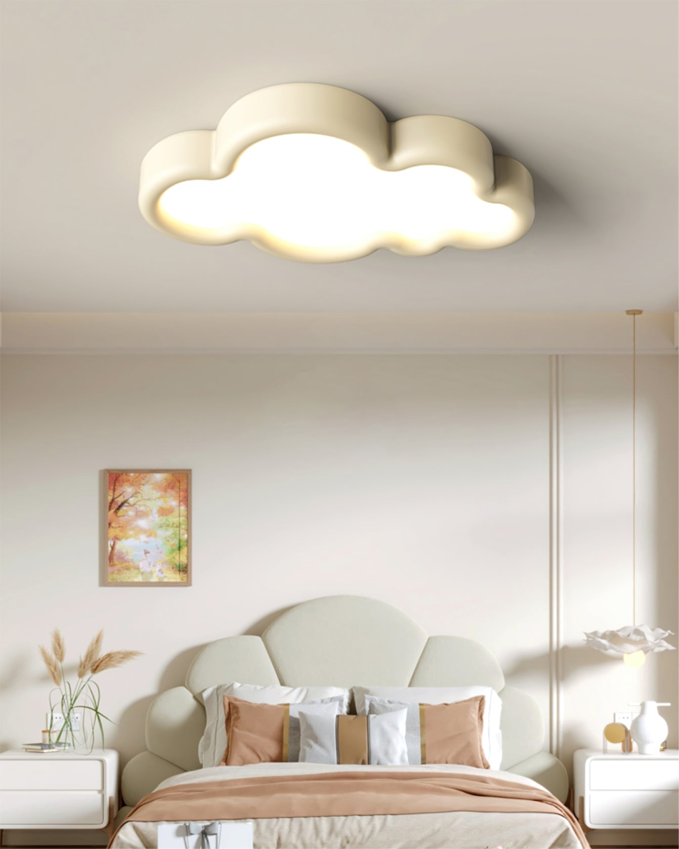 LuxeCrown - Ceiling Light with Queen Style and Subtle Lighting