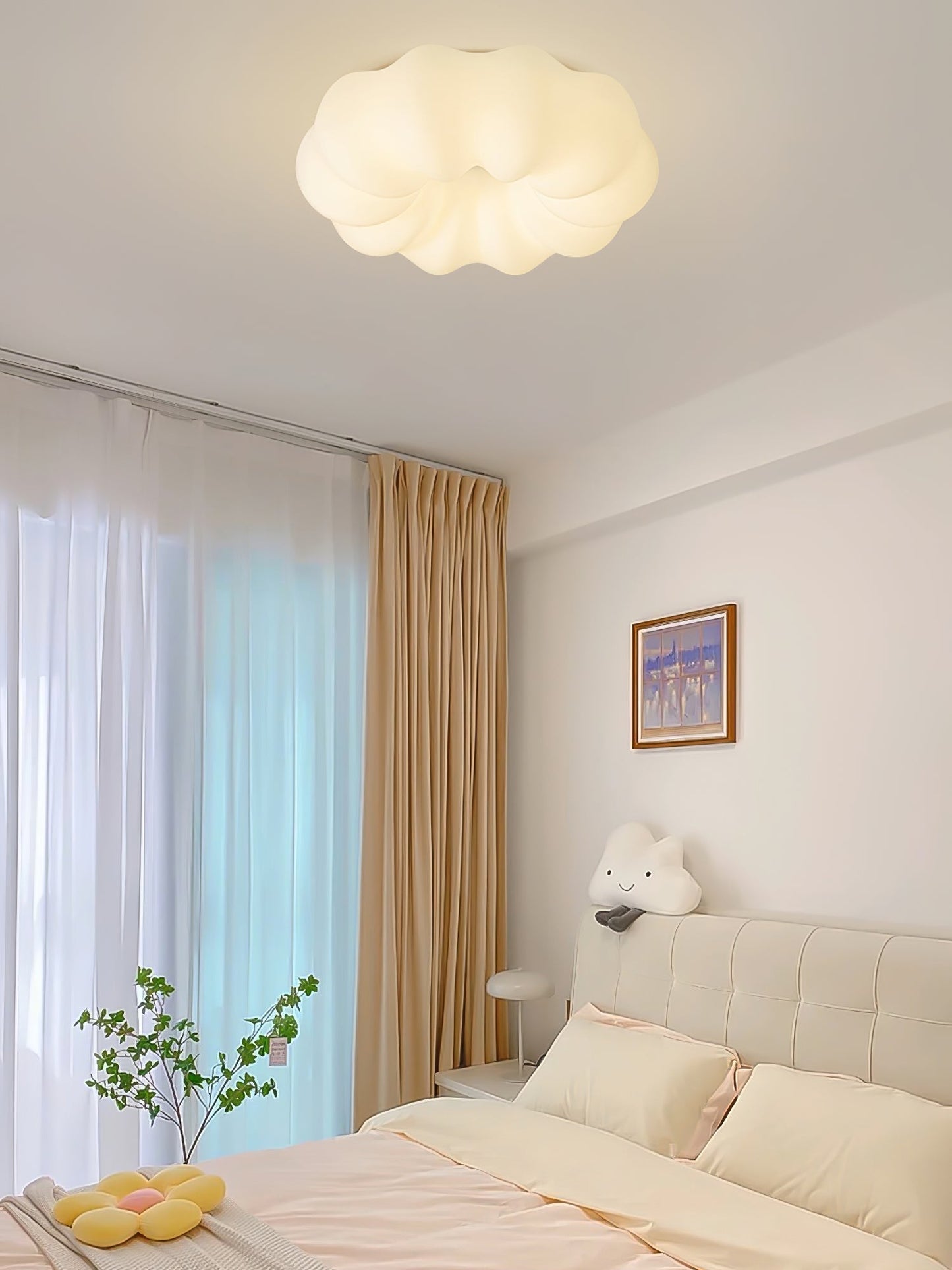 LuxeKumo - Ceiling Light with Subtle Japanese Design and Warm Light Distribution