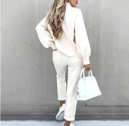 2-Piece Clothing Set for Women - Ideal for Spring