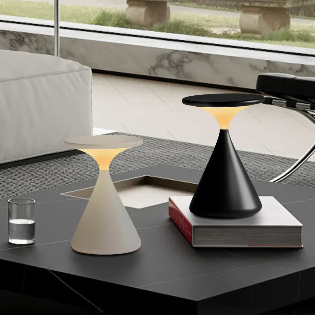 GlowSand - Stilvolle Sanduhr-Tischlampe